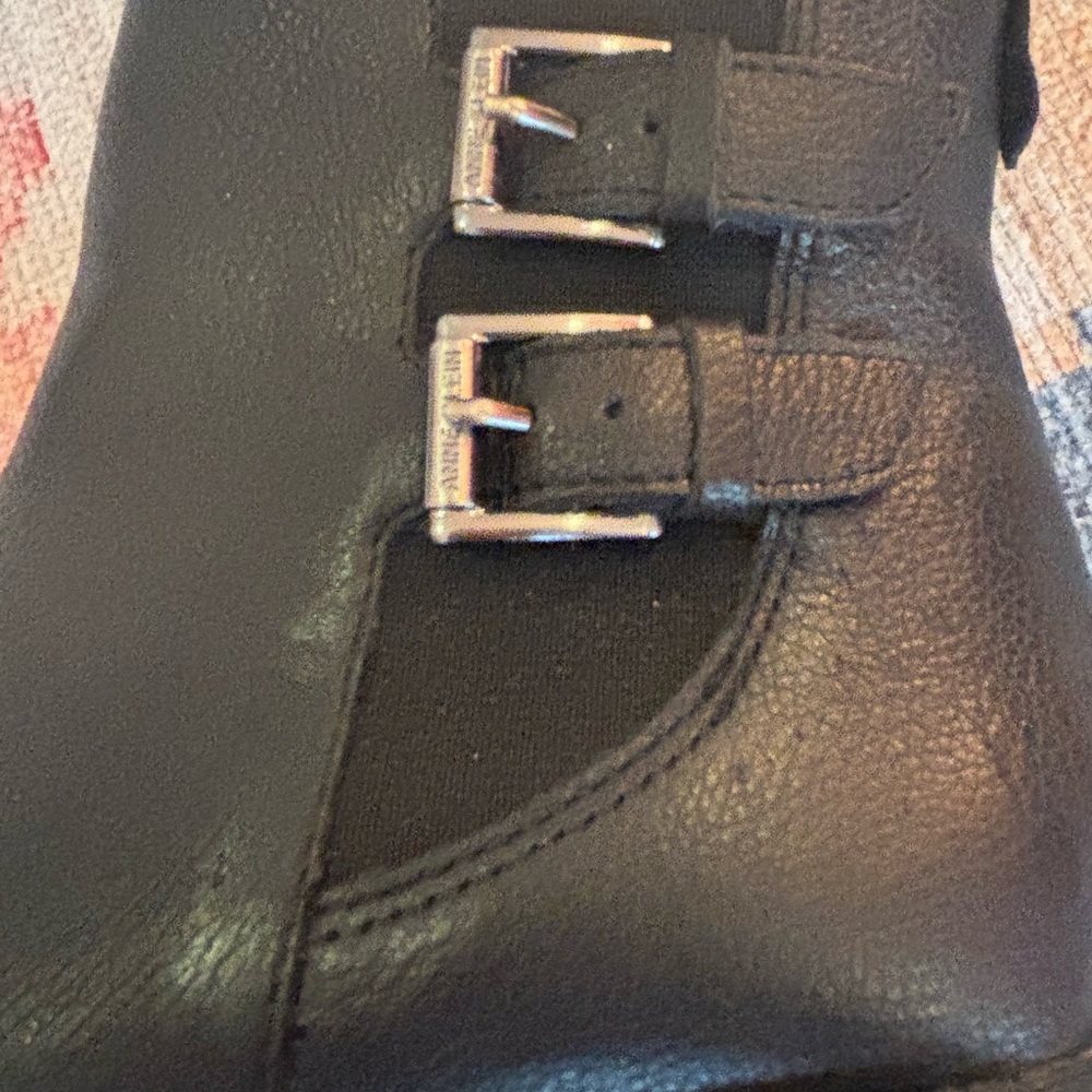 Make Me An Offer 😊 - Cute Anne Klein Booties with Buckle Details (Black) - Picture 5 of 11
